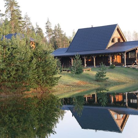 Viesu Maja Forrest Villa Dzimtmisa ภายนอก รูปภาพ