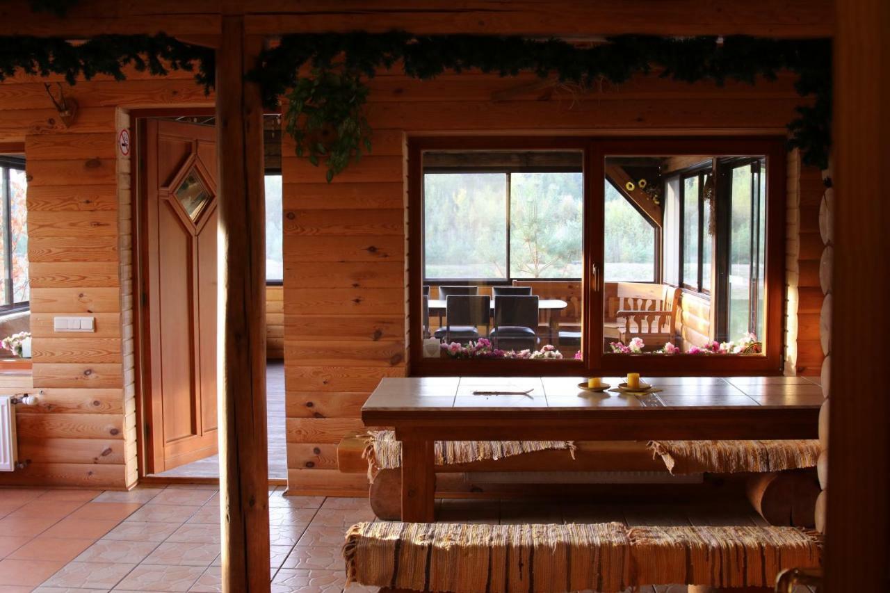 Viesu Maja Forrest Villa Dzimtmisa ภายนอก รูปภาพ
